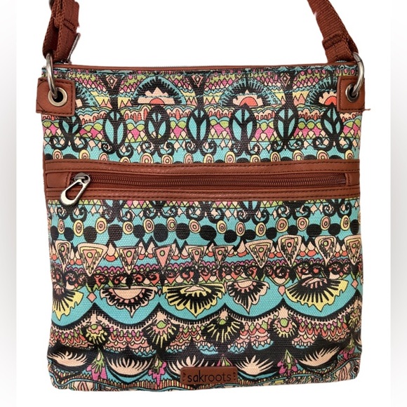 Sakroots Woman’s Hippie Chic Coated Canvas Multicolor Crossbody Bag - Picture 4 of 12